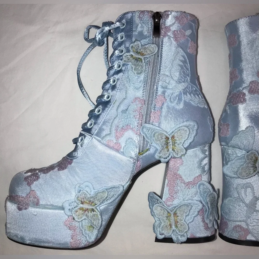 Dolls Kill Sugar Thrillz Platform Boots - Picture 7 of 14